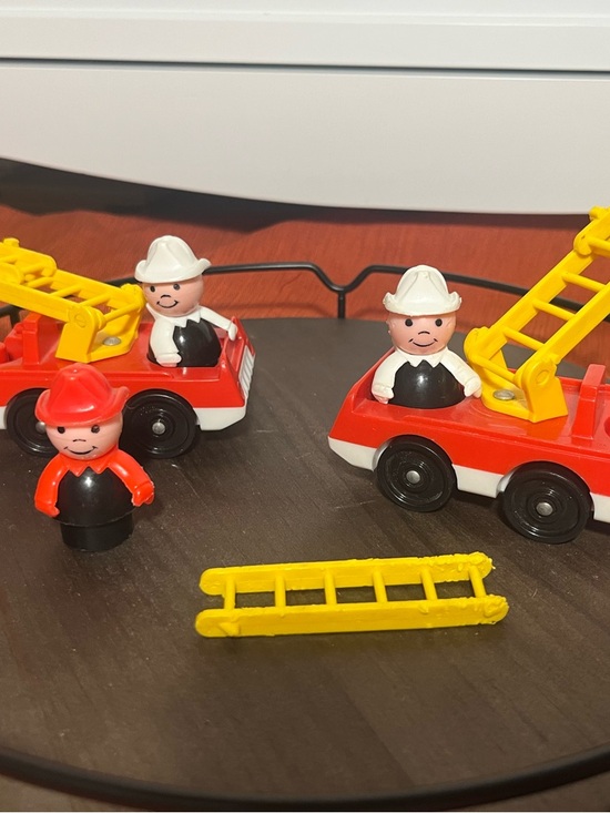 Fisher-Price Other - Vintage fisher price Red & Yellow Fire Truck Toy Set